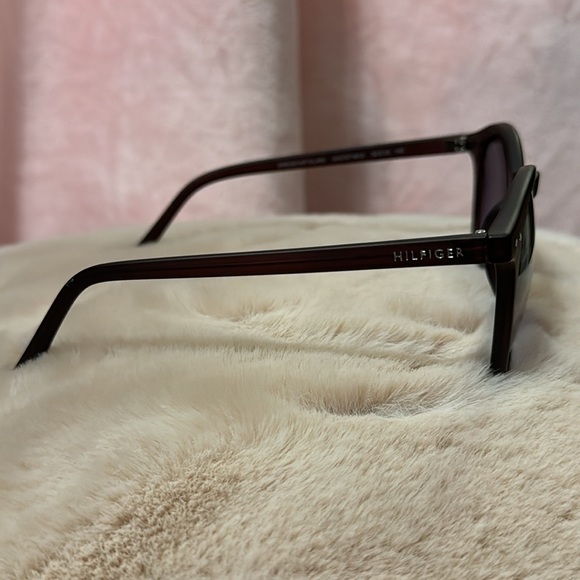 Tommy Hilfiger Dream WP OL453 Round Sunglasses - Picture 3 of 9